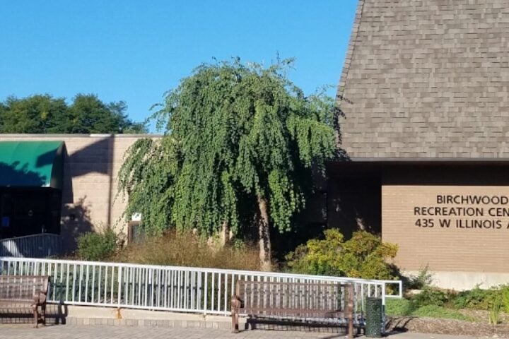Birchwood Recreation Center 435 W Illinois Ave